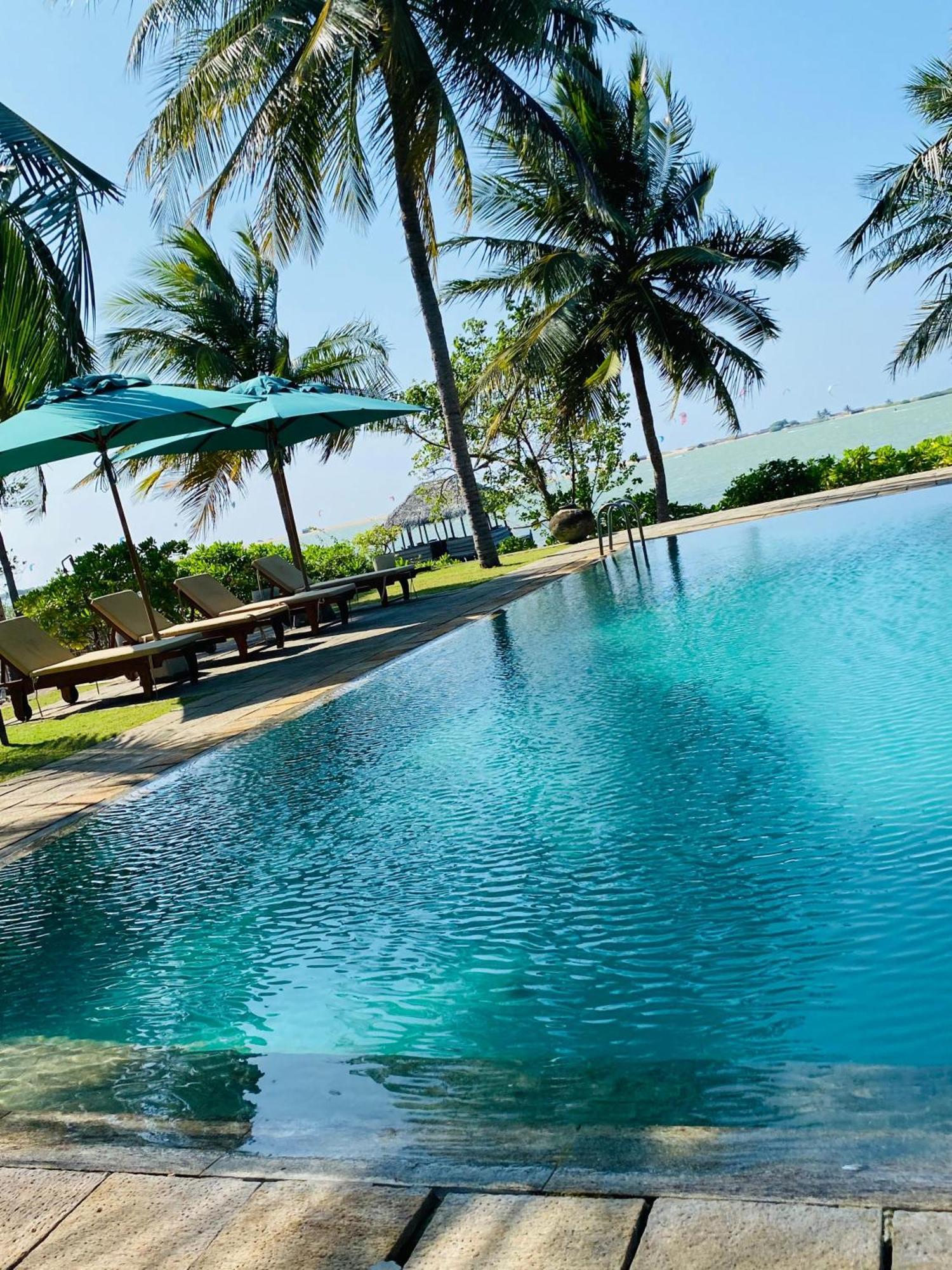 Villa Sethawadi Hotel And Kitesurf Centre 칼피티야 외부 사진