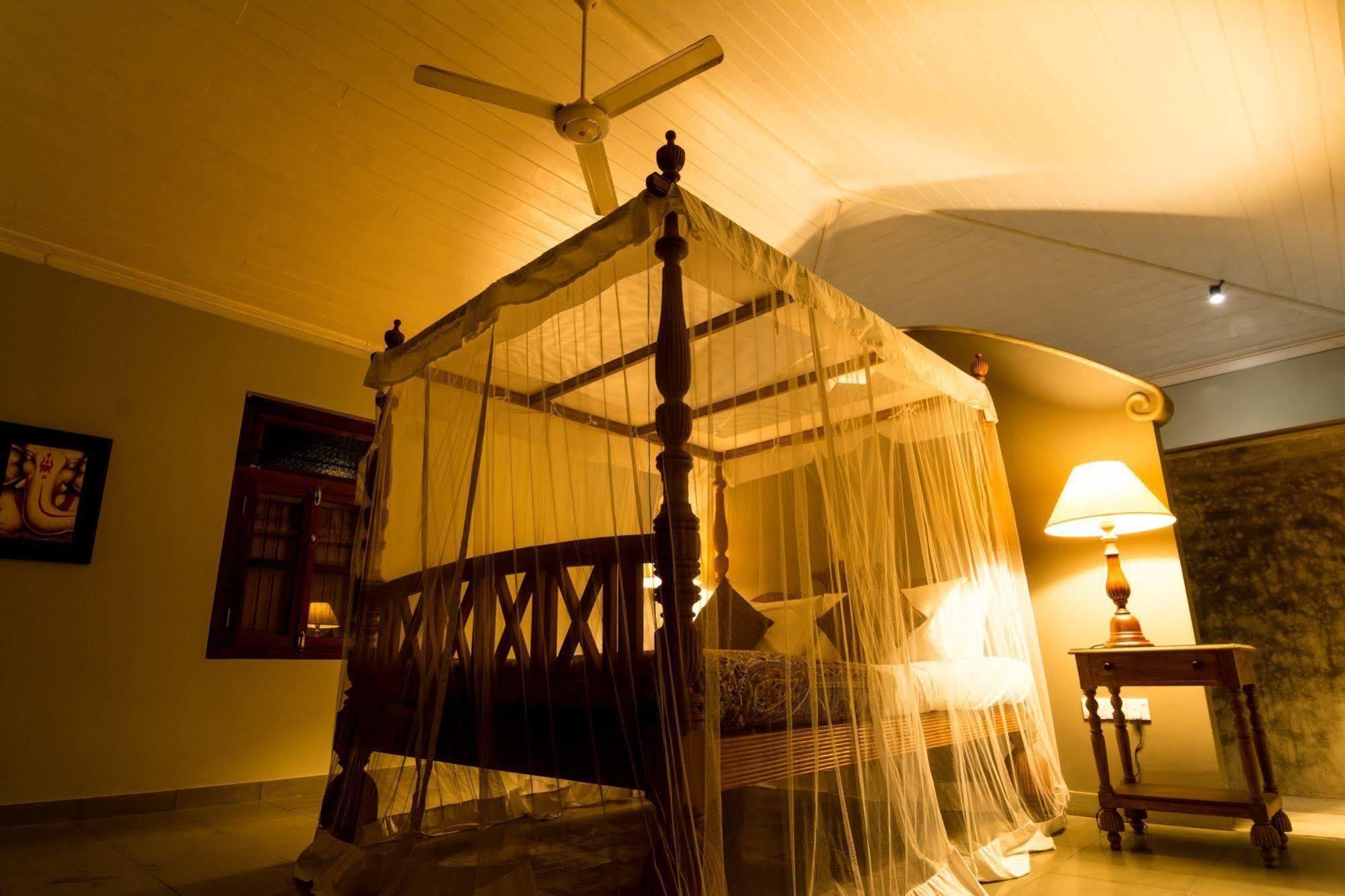 Villa Sethawadi Hotel And Kitesurf Centre 칼피티야 외부 사진